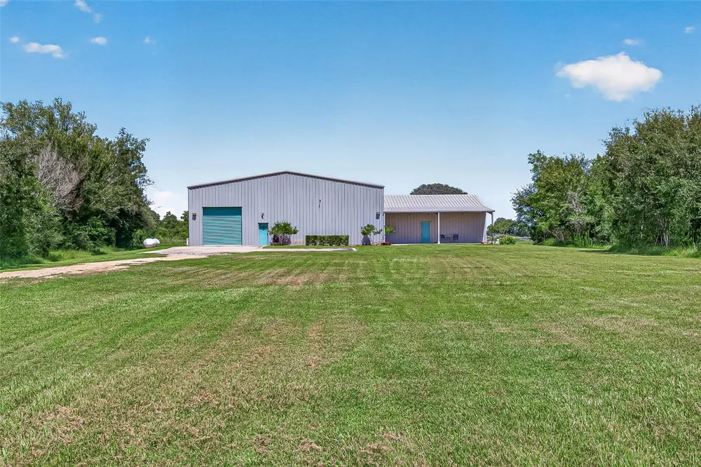 22610 Cessna Road Needville, TX 77461