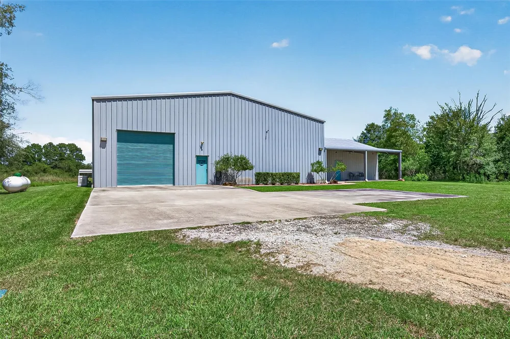 22610 Cessna Road Needville, TX 77461