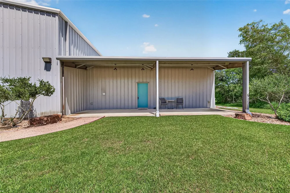 22610 Cessna Road Needville, TX 77461