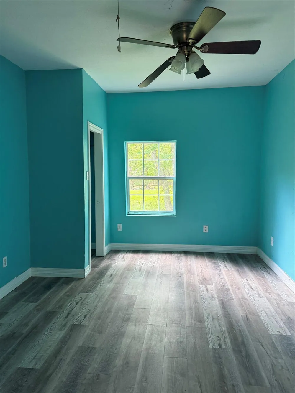 324 E Wilkins Street Angleton, TX 77515