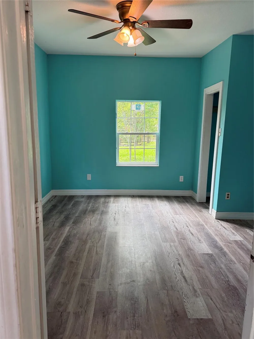 324 E Wilkins Street Angleton, TX 77515