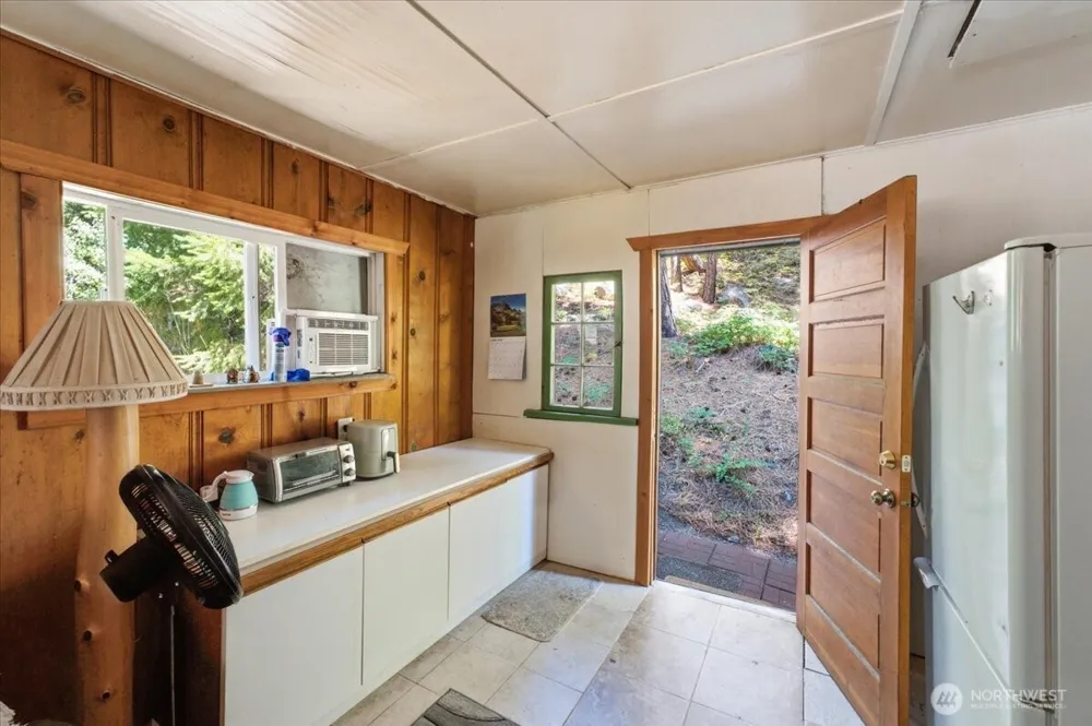 17964 Entiat River Road Entiat, WA 98822