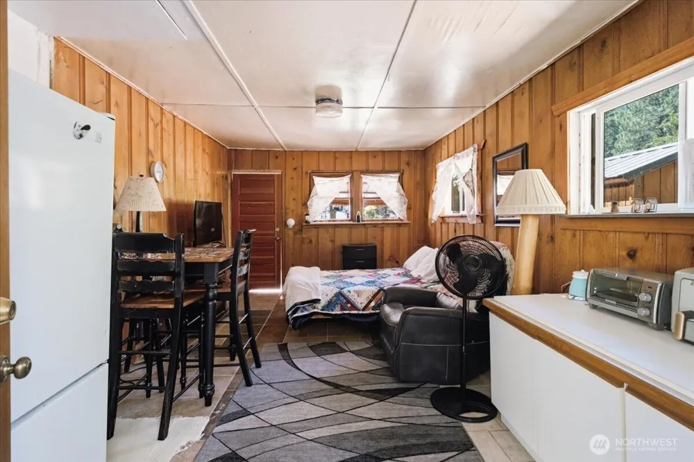 17964 Entiat River Road Entiat, WA 98822