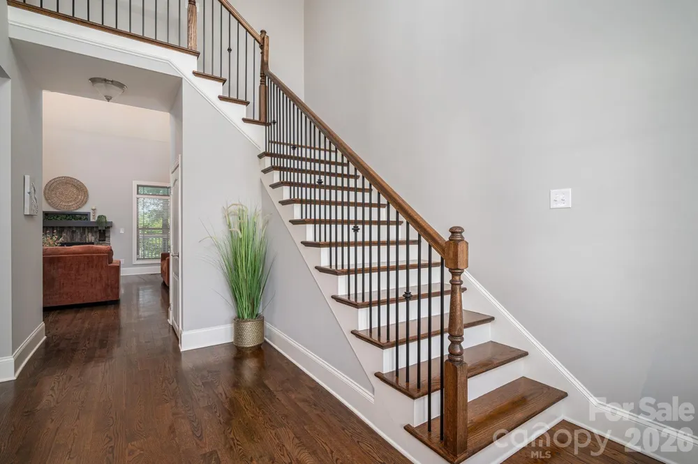 708 Players Ridge Road Hickory, NC 28601