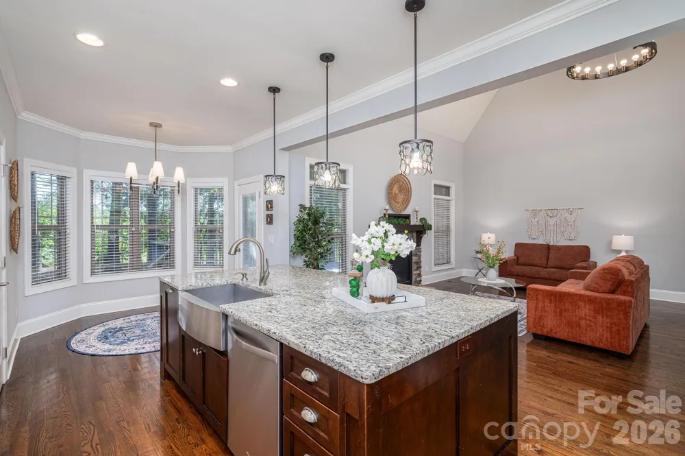 708 Players Ridge Road Hickory, NC 28601