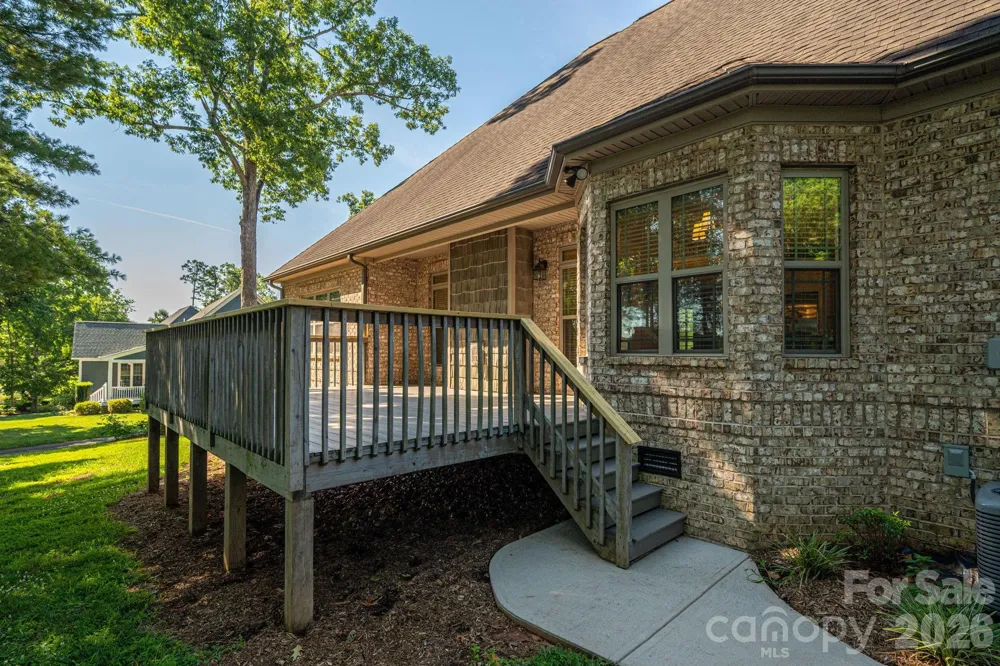 708 Players Ridge Road Hickory, NC 28601