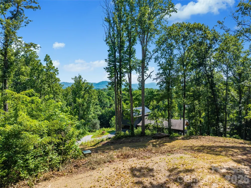 51 Wind Stone Drive Asheville, NC 28804