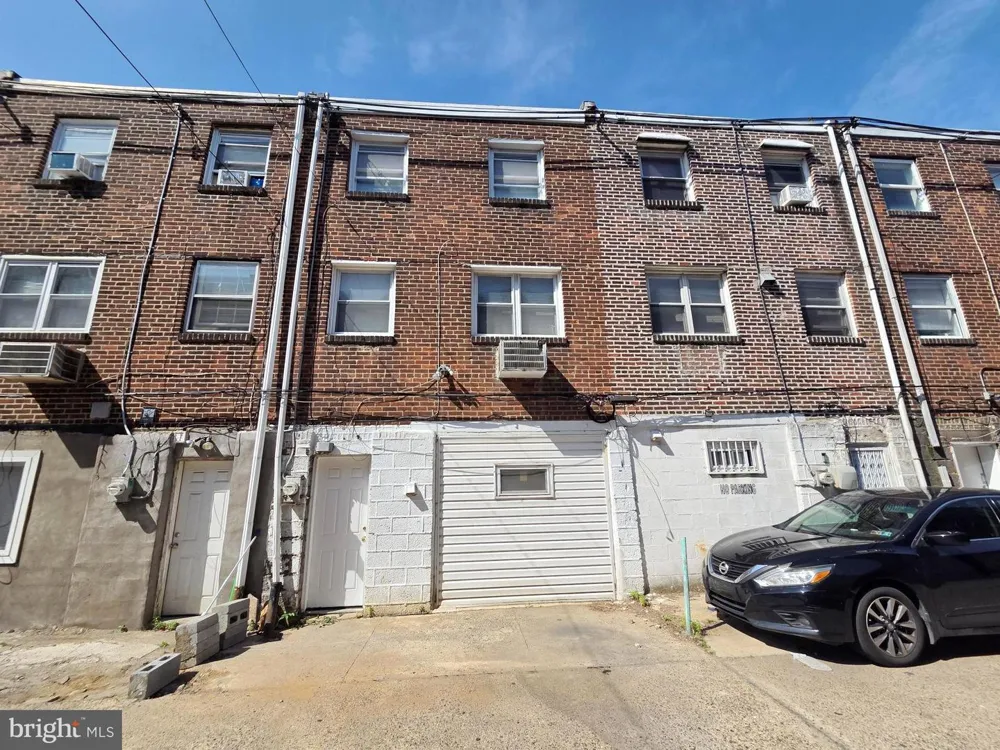 1461 LARDNER STREET Philadelphia, PA 19149