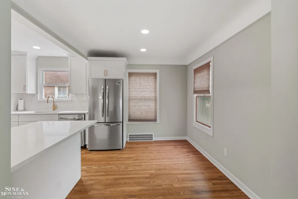 1602 Anita Avenue Grosse Pointe Woods City, MI 48236