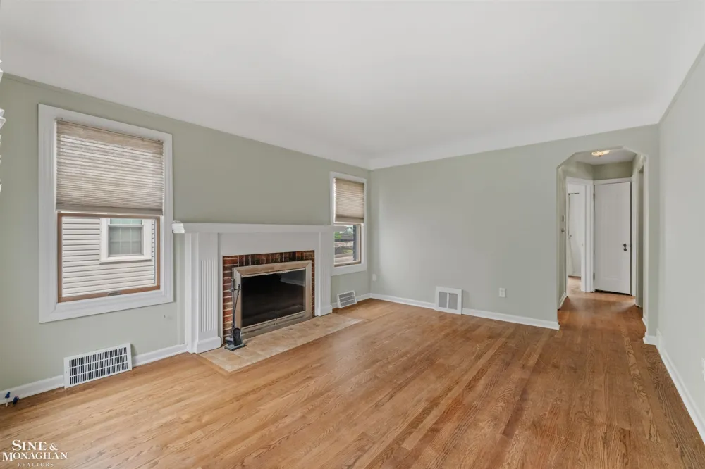 1602 Anita Avenue Grosse Pointe Woods City, MI 48236