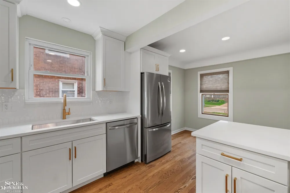 1602 Anita Avenue Grosse Pointe Woods City, MI 48236