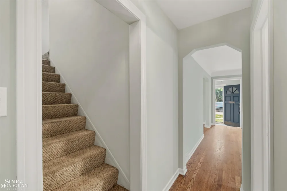 1602 Anita Avenue Grosse Pointe Woods City, MI 48236