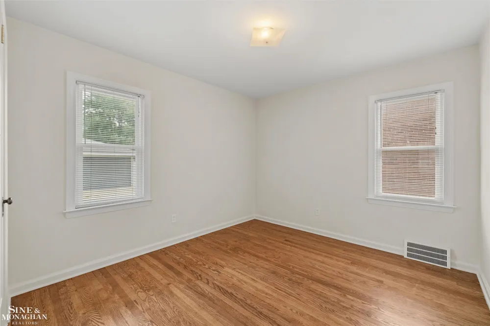 1602 Anita Avenue Grosse Pointe Woods City, MI 48236