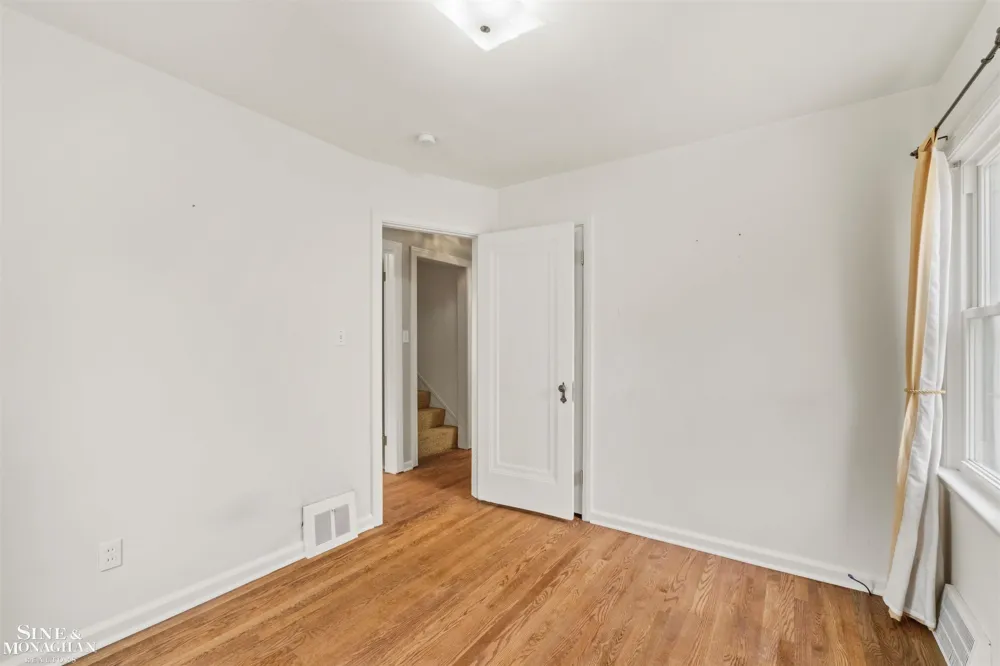 1602 Anita Avenue Grosse Pointe Woods City, MI 48236