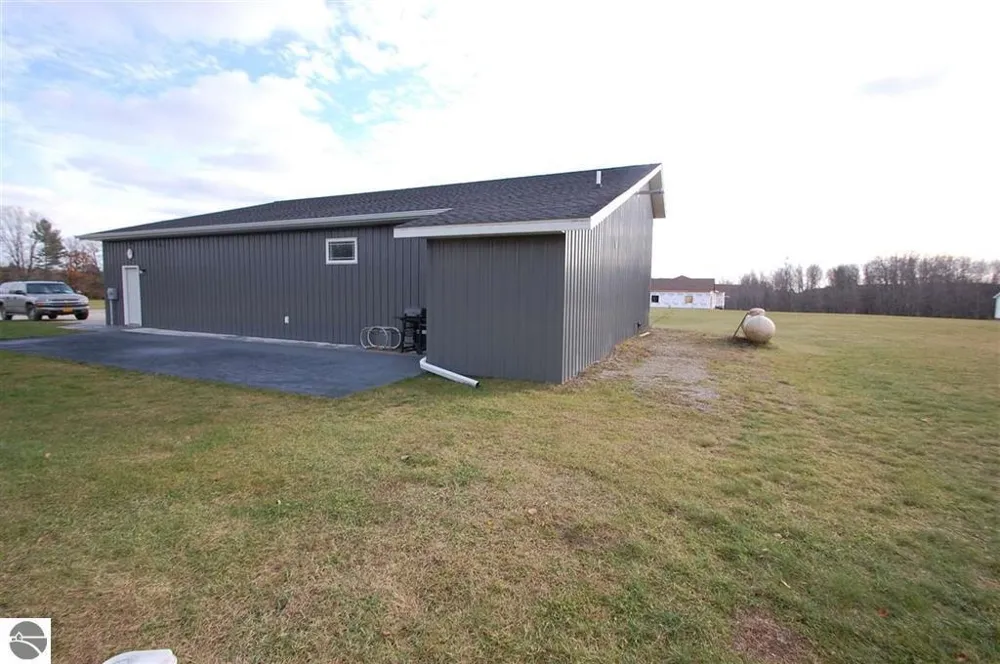 3380 Bella Drive Edwards Township, MI 48661