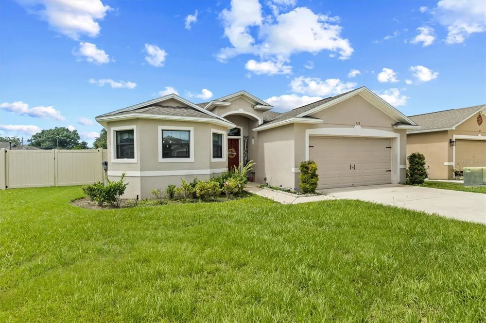 133 CROSSING DRIVE Lakeland, FL 33809