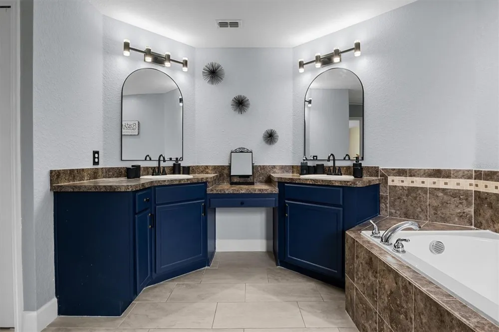 133 CROSSING DRIVE Lakeland, FL 33809