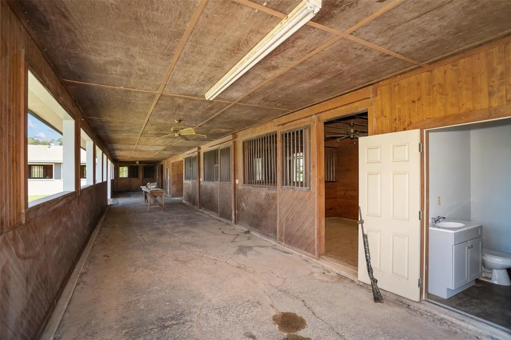 317 Fm 229 Crockett, TX 75835