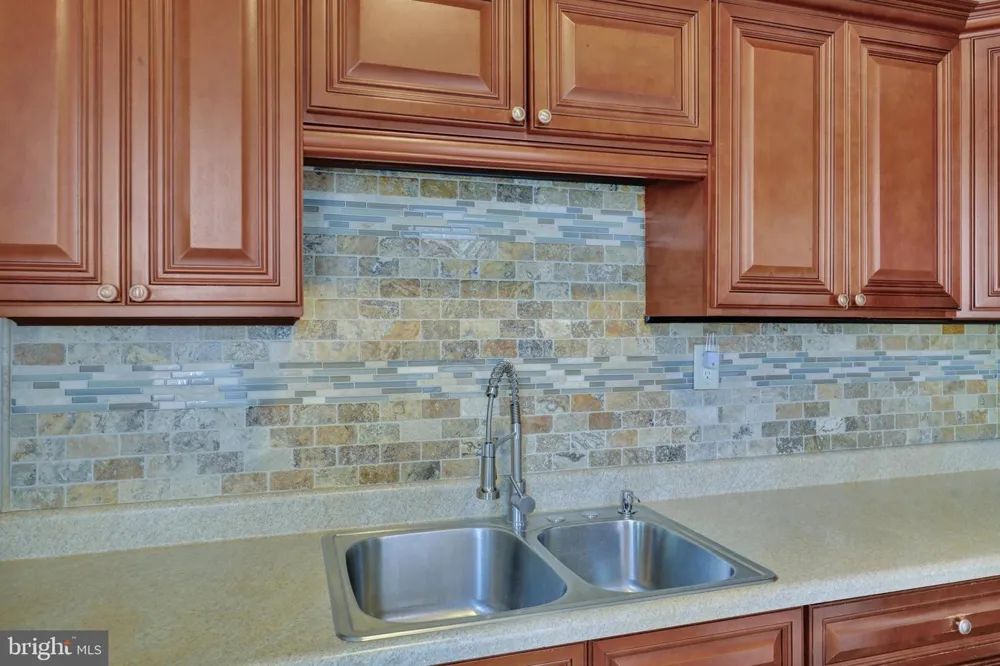 531 WEISER STREET Reading, PA 19601