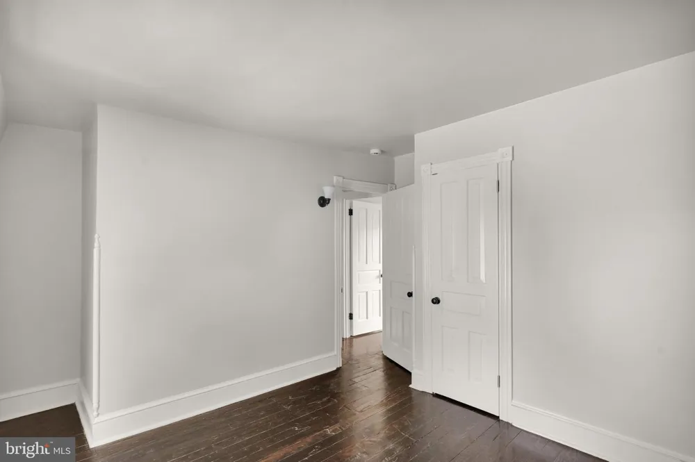 531 WEISER STREET Reading, PA 19601