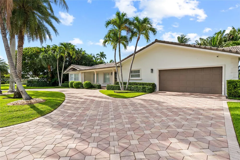 18 Eleuthera Drive Ocean Ridge, FL 33435