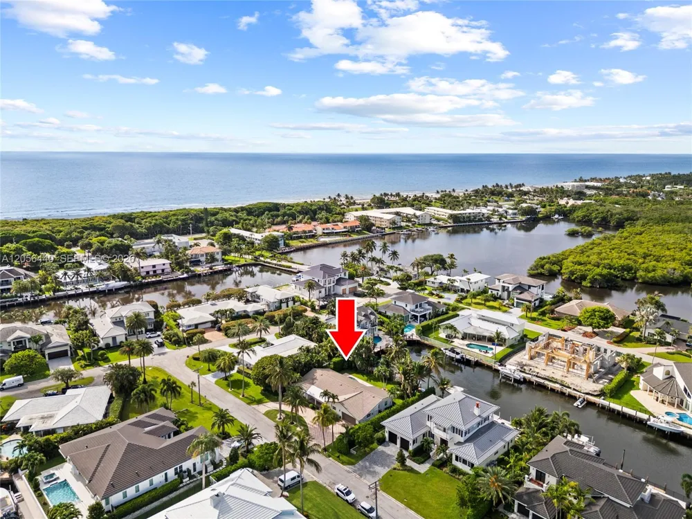 18 Eleuthera Drive Ocean Ridge, FL 33435