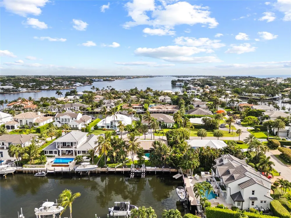 18 Eleuthera Drive Ocean Ridge, FL 33435