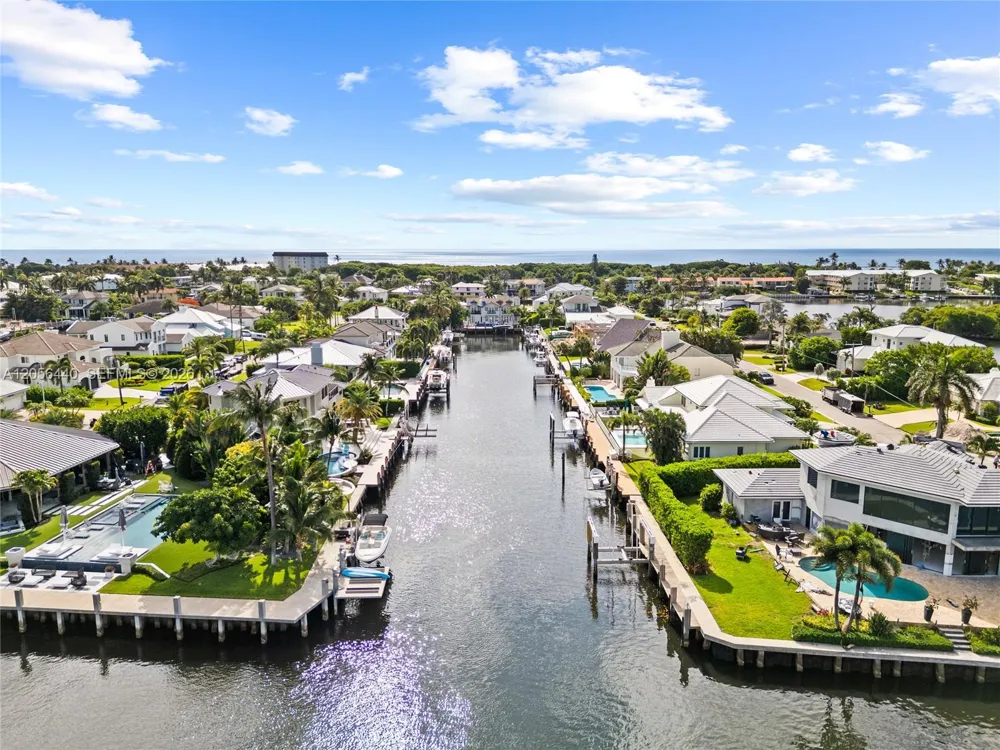 18 Eleuthera Drive Ocean Ridge, FL 33435