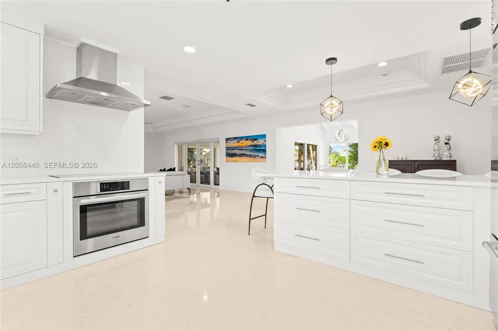 18 Eleuthera Drive Ocean Ridge, FL 33435