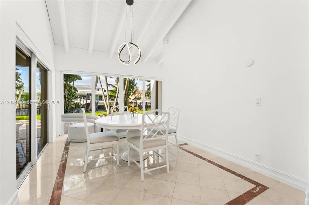 18 Eleuthera Drive Ocean Ridge, FL 33435