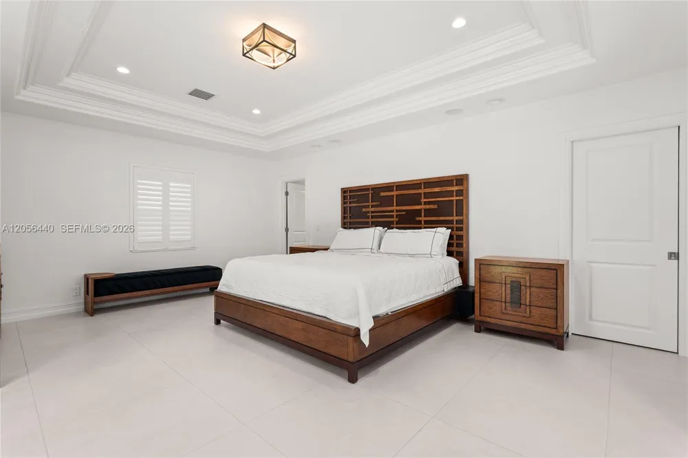 18 Eleuthera Drive Ocean Ridge, FL 33435