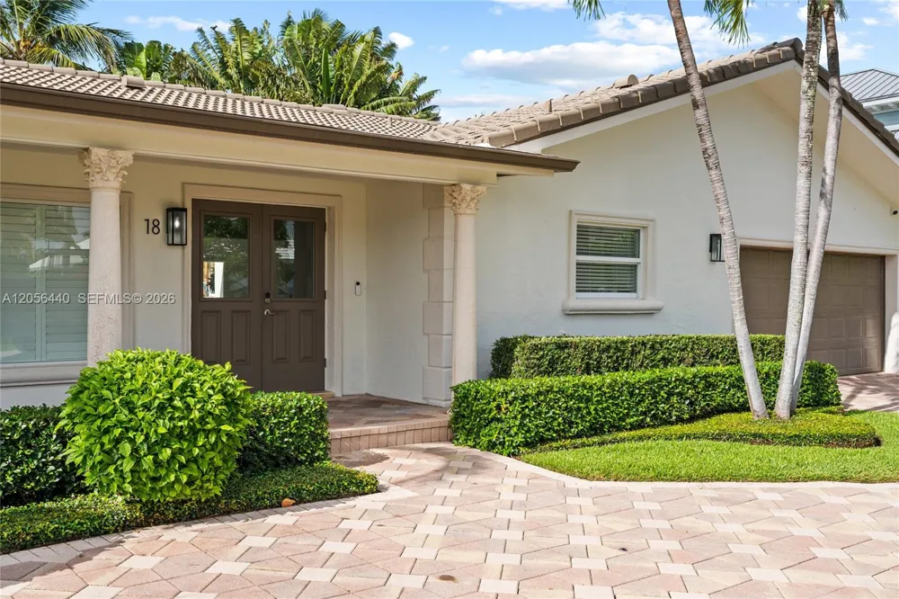 18 Eleuthera Drive Ocean Ridge, FL 33435