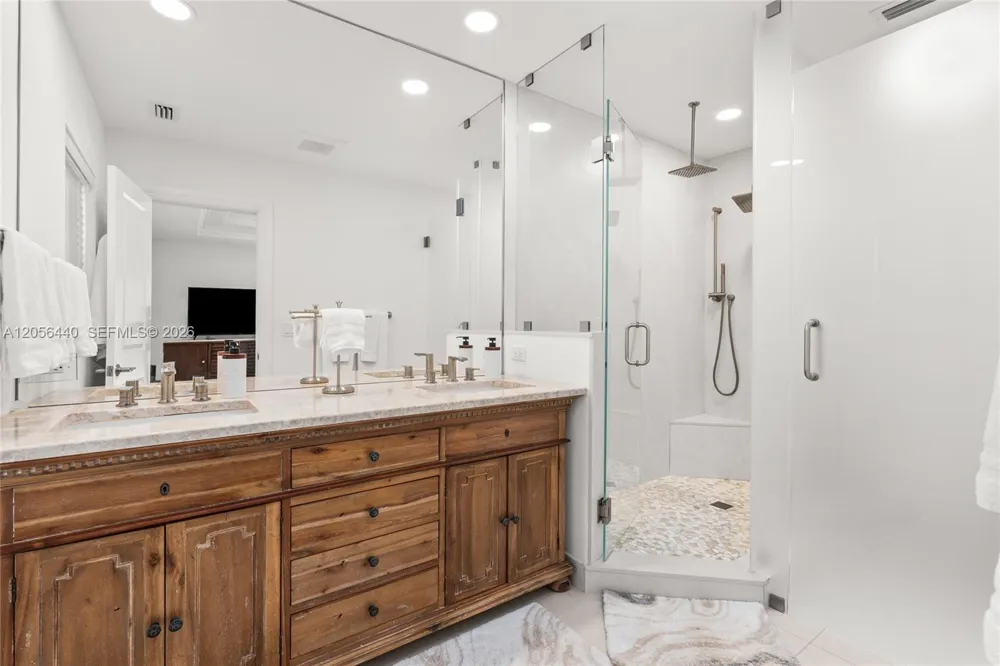 18 Eleuthera Drive Ocean Ridge, FL 33435