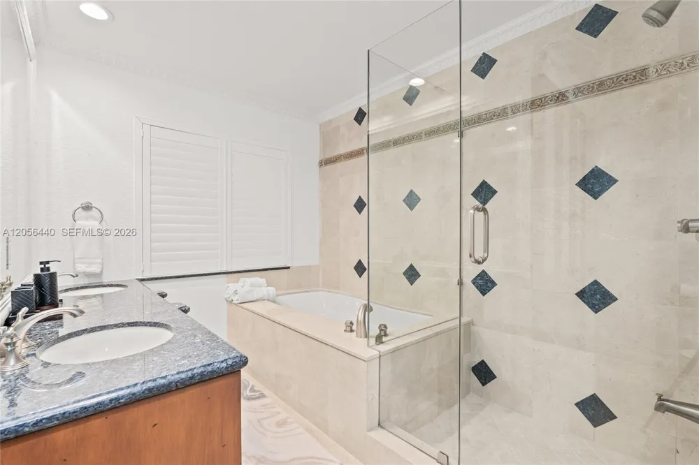 18 Eleuthera Drive Ocean Ridge, FL 33435