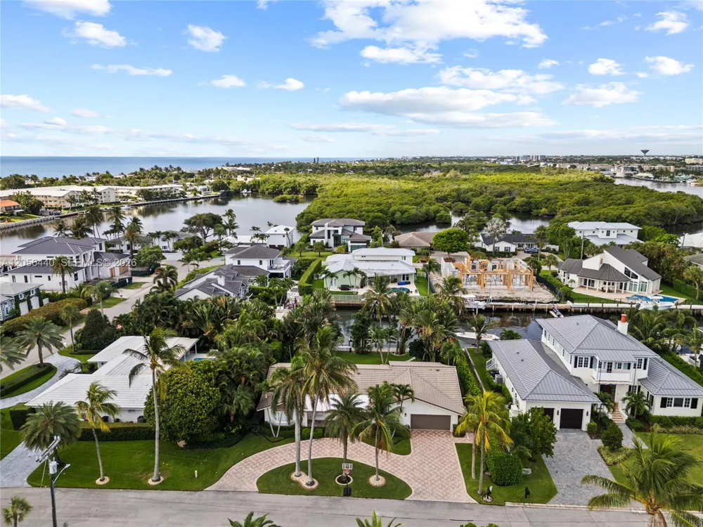 18 Eleuthera Drive Ocean Ridge, FL 33435