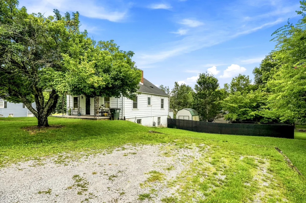 229 Wagoner St Sparta, TN 38583