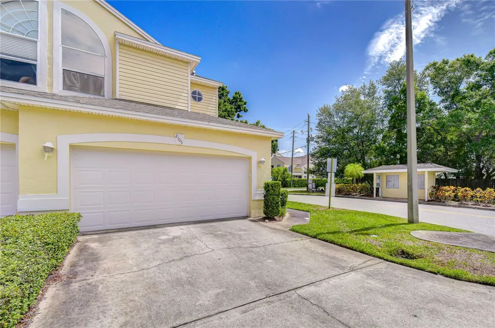 1050 STARKEY ROAD #2105 Largo, FL 33771