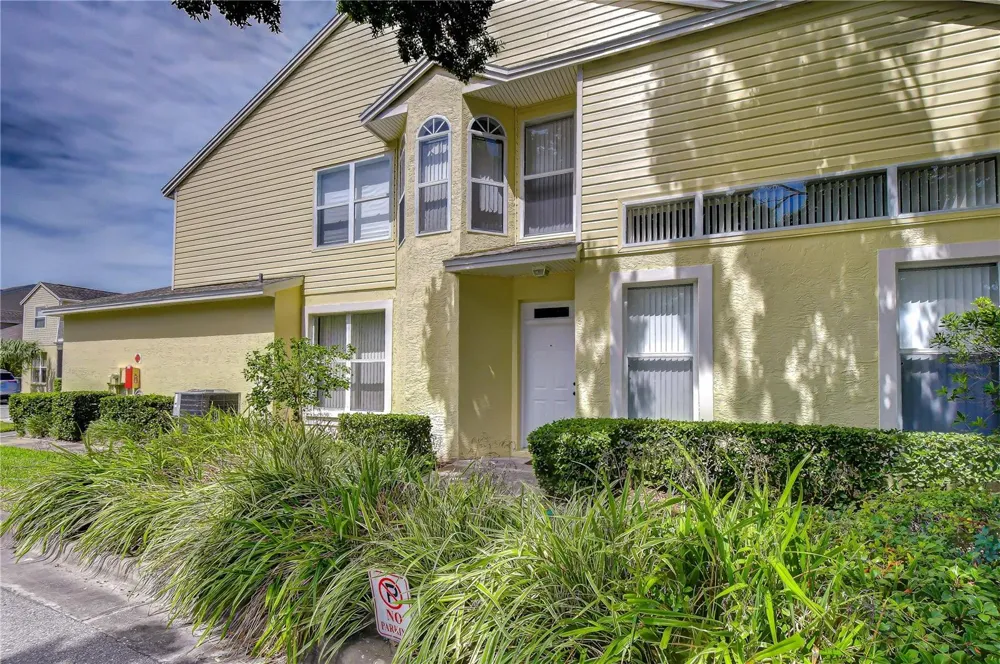 1050 STARKEY ROAD #2105 Largo, FL 33771