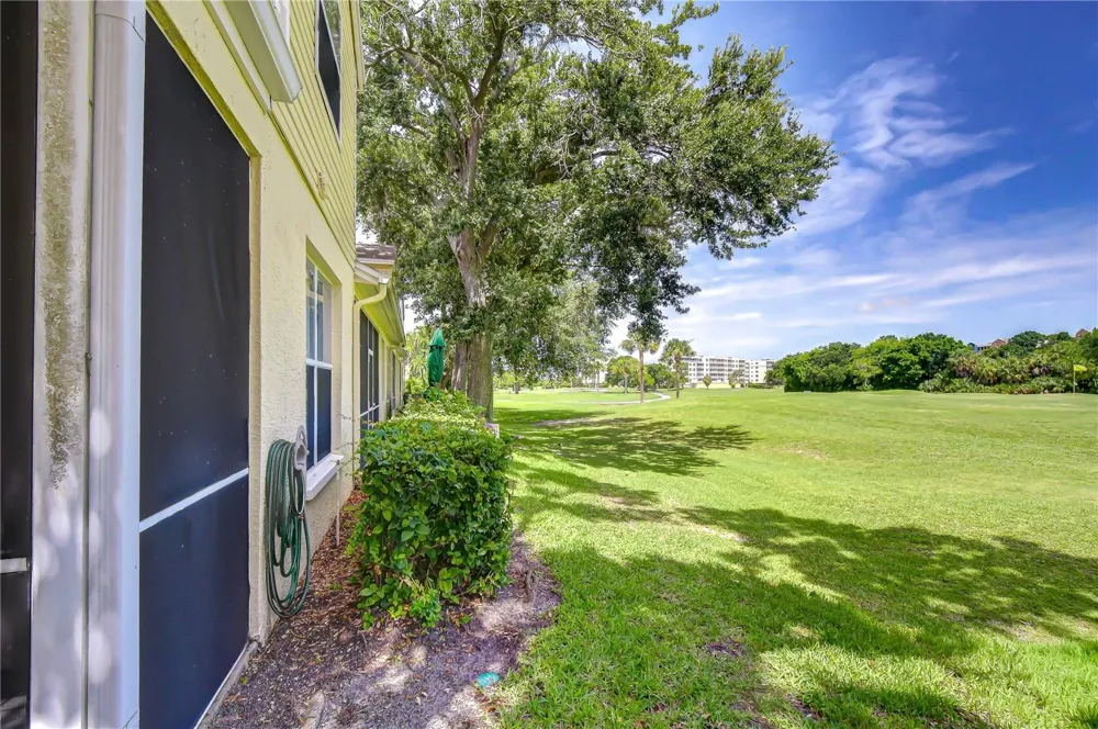 1050 STARKEY ROAD #2105 Largo, FL 33771