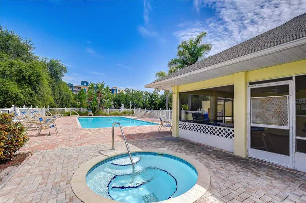 1050 STARKEY ROAD #2105 Largo, FL 33771
