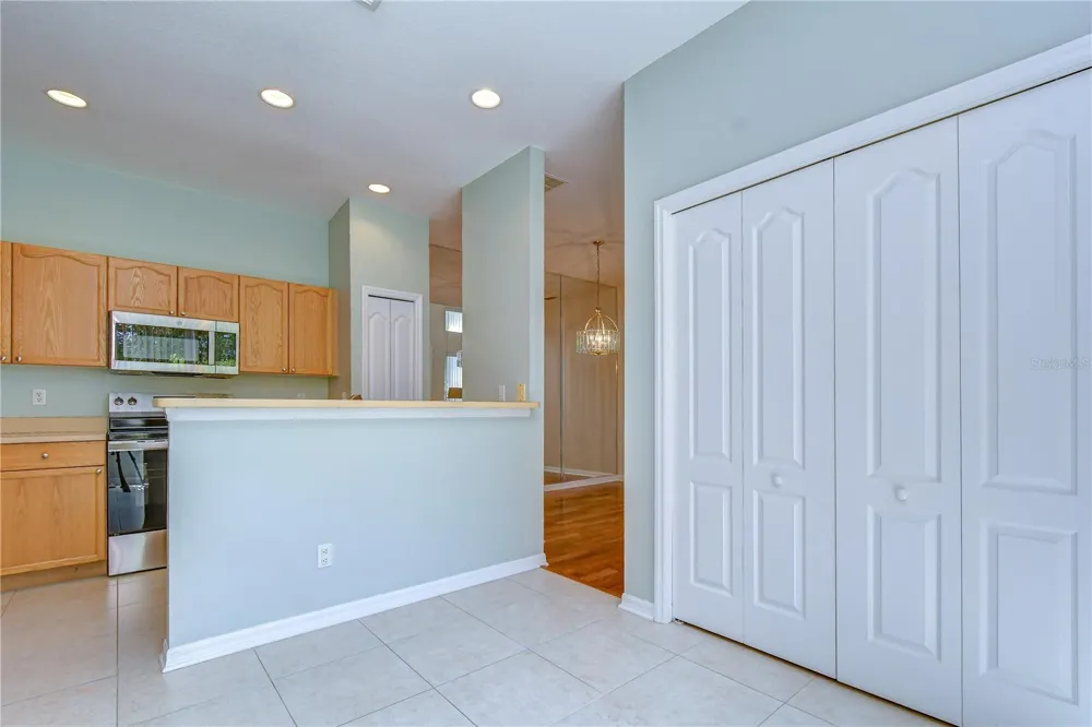 1050 STARKEY ROAD #2105 Largo, FL 33771