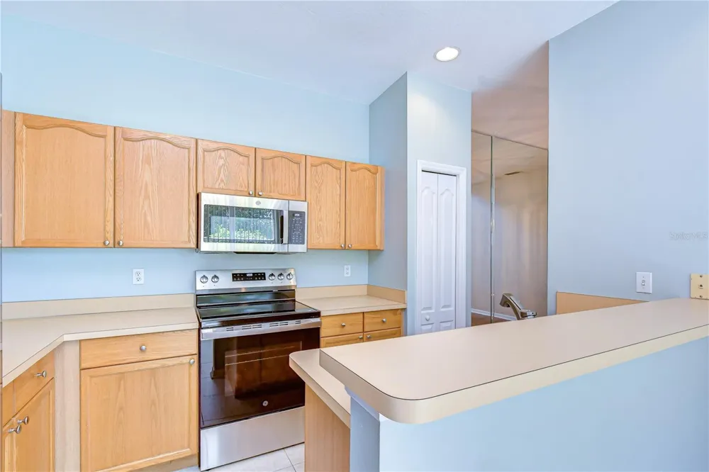 1050 STARKEY ROAD #2105 Largo, FL 33771