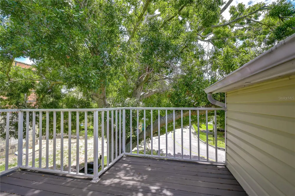 1050 STARKEY ROAD #2105 Largo, FL 33771