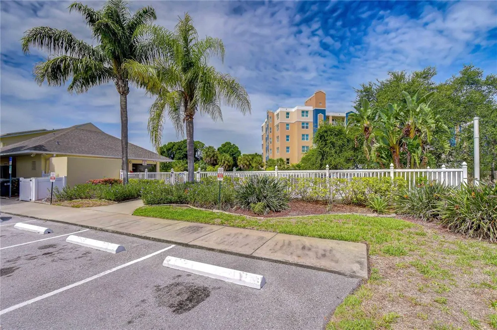1050 STARKEY ROAD #2105 Largo, FL 33771