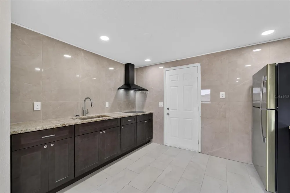 1703 E IDELL STREET Tampa, FL 33604
