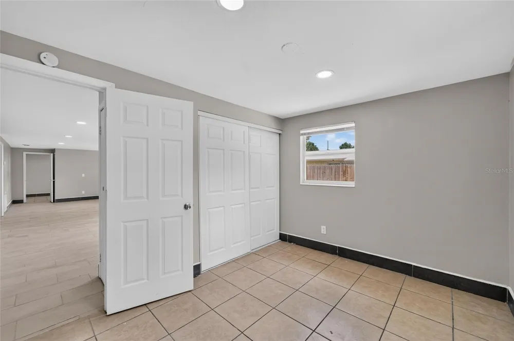 1703 E IDELL STREET Tampa, FL 33604
