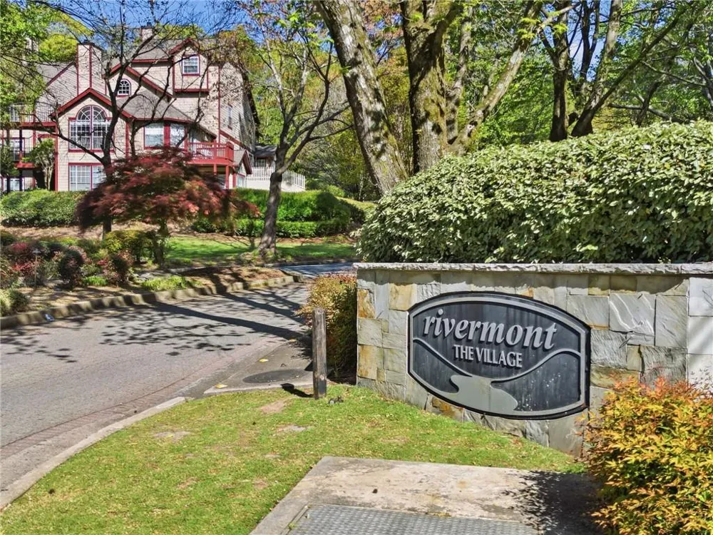 904 Wentworth Court Alpharetta, GA 30022