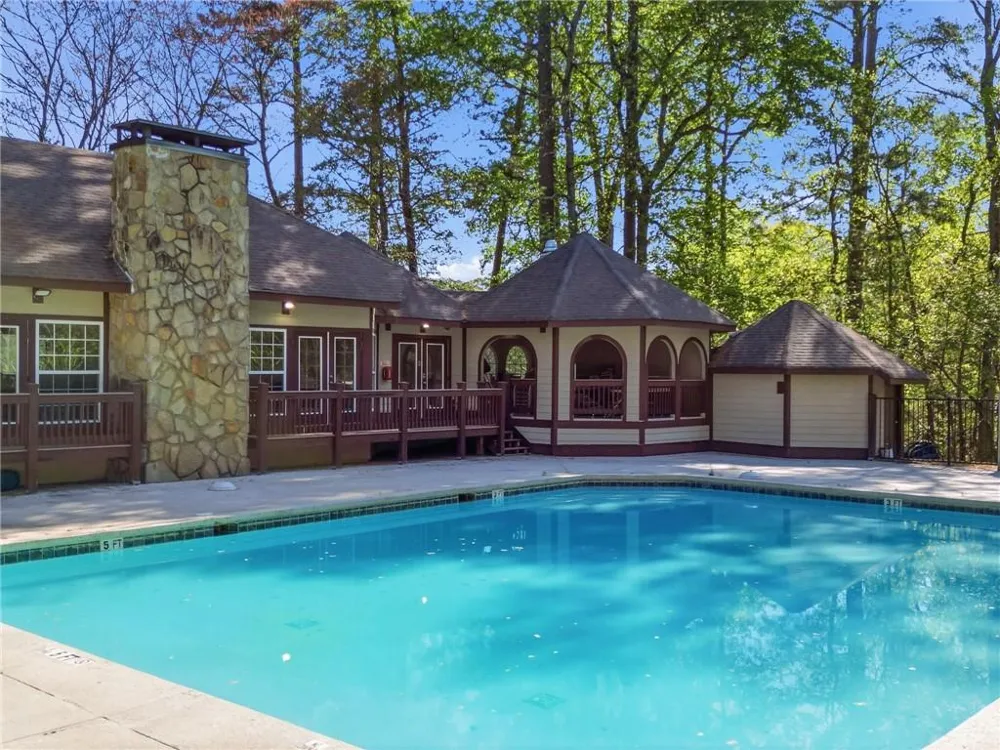 904 Wentworth Court Alpharetta, GA 30022