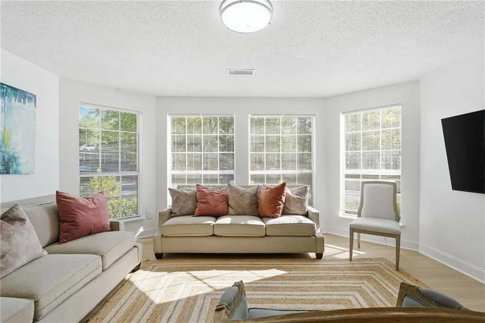 904 Wentworth Court Alpharetta, GA 30022