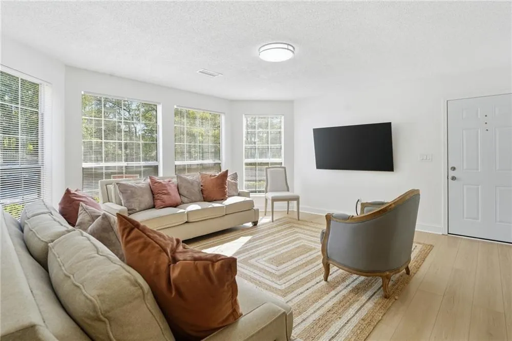 904 Wentworth Court Alpharetta, GA 30022